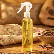 Arabian Oud Air Freshener – Warm & Bold (250ml)