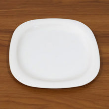 Plastic Square Dinner / Serving Plate – 20 cm (1 Pc)