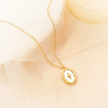 Astral Oval Star Pendant Necklace