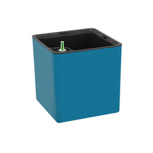 Columbus Self-Watering Planter